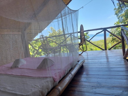 Jungle bar Resto & Cottages, Port Barton, Filipinas