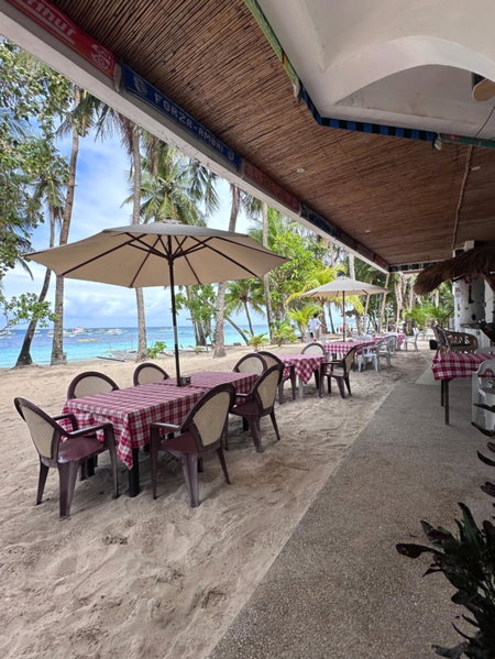 Sundown Resort & Austrian Pension House, Boracay, Filipinas