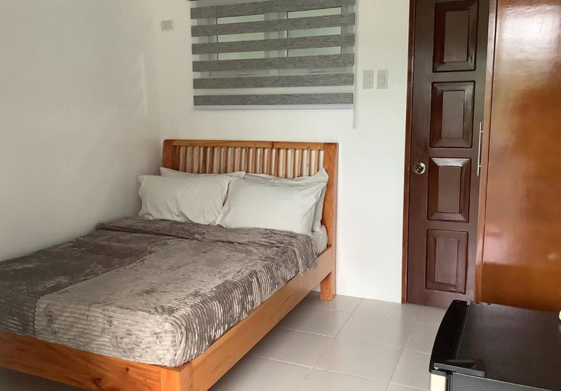 Max n Fe, Iriga City, Philippines