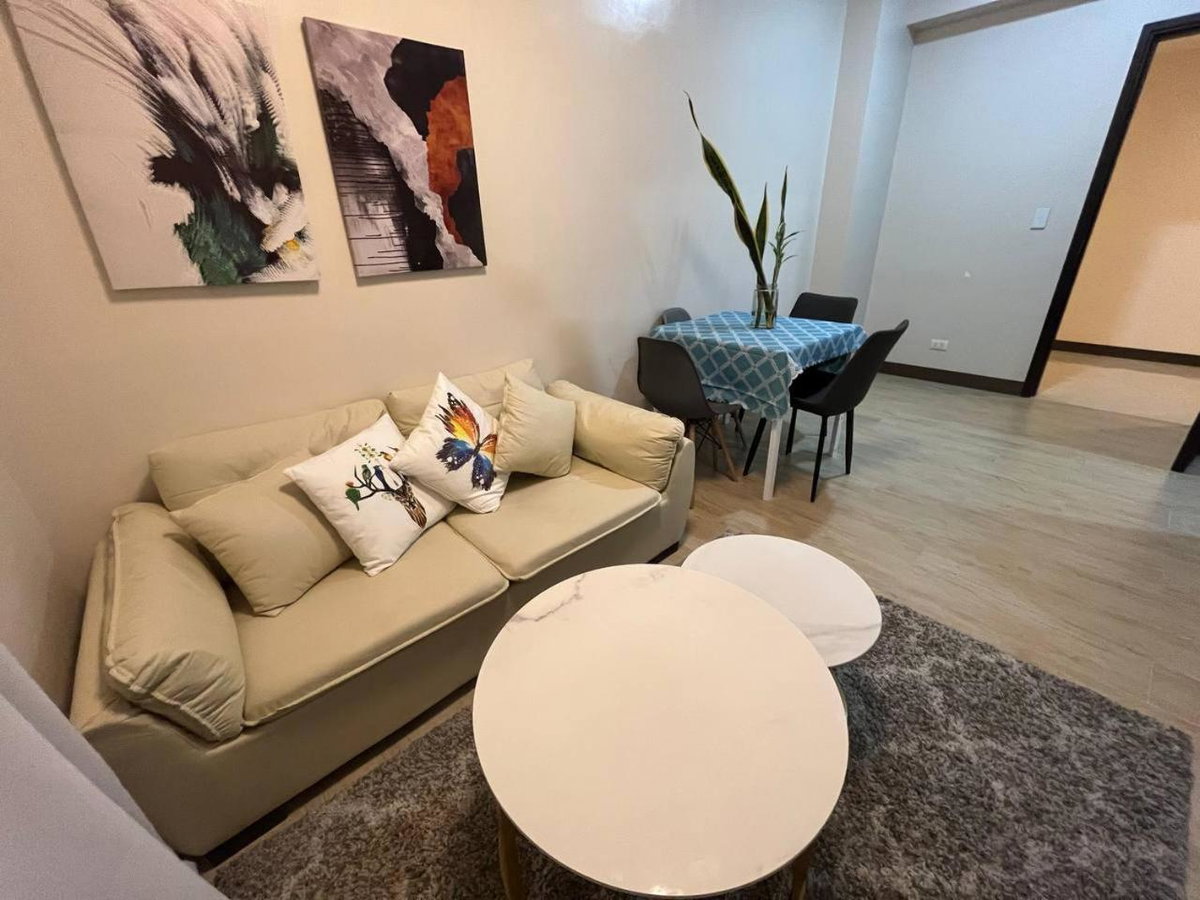 GENTRY MANOR fast WiFi,Balcony near Okada,MOA&NAIA 8Q, Philippinen