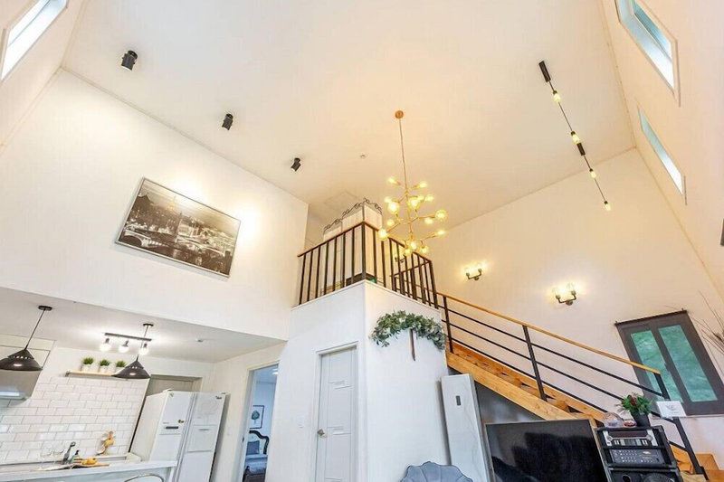 Vivaldi white house in vally, Yangpyeong, 대한민국