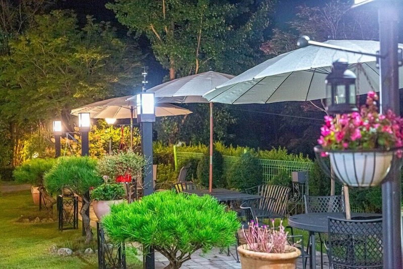 Vivaldi white house in vally, Yangpyeong, 대한민국