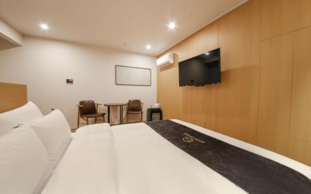 Divine Hotel, Gwangju, 대한민국