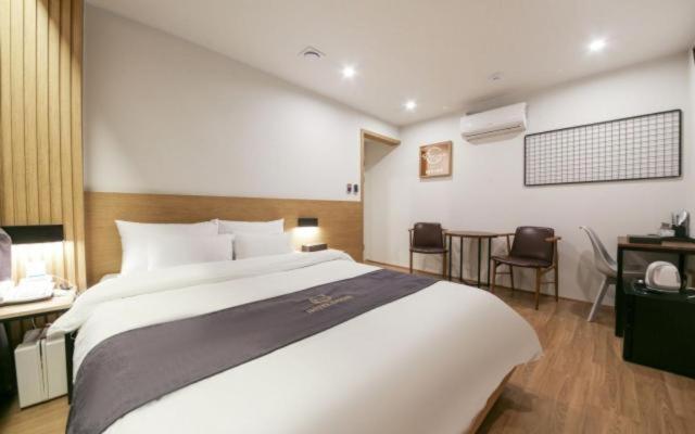Divine Hotel, Gwangju, 대한민국