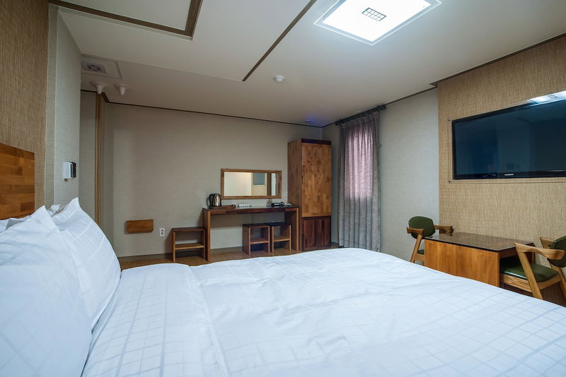 Hotel Maple, Jeju City, South Korea