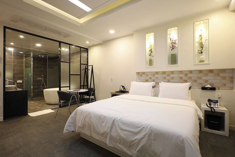 Hound Hotel Daeyeon, Busan, South Korea