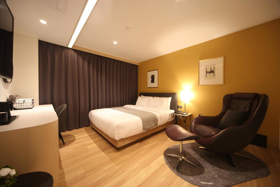 Dongnae Hound Hotel Sajik Minam Station, Busan, 대한민국