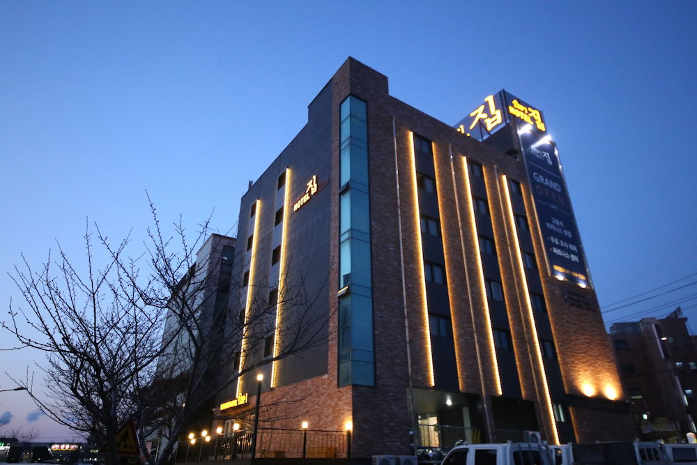 Hotel ZIP, South Korea