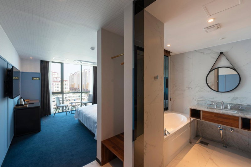 Brown-Dot Hotel Shinho, Busan, 대한민국