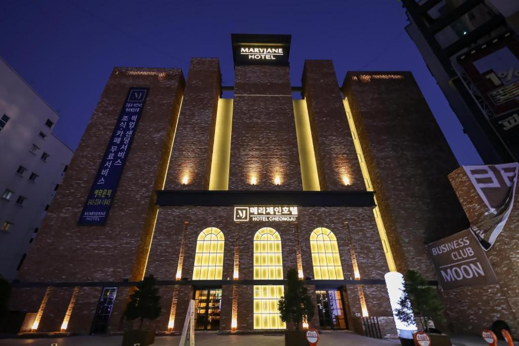 Hotel · Cheongju Maryjane Hotel, Cheongju