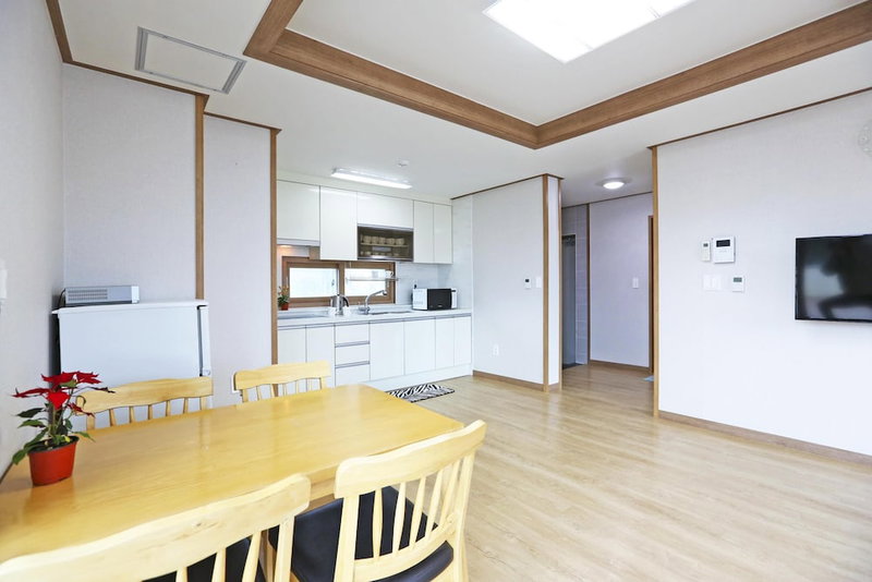 Jeju DK House Pension, Seogwipo, South Korea