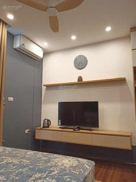 Apartment for rent in Ha Dong, Vietnam · Vinhomes Green Bay Me Tri · 2 rooms, 1 bath