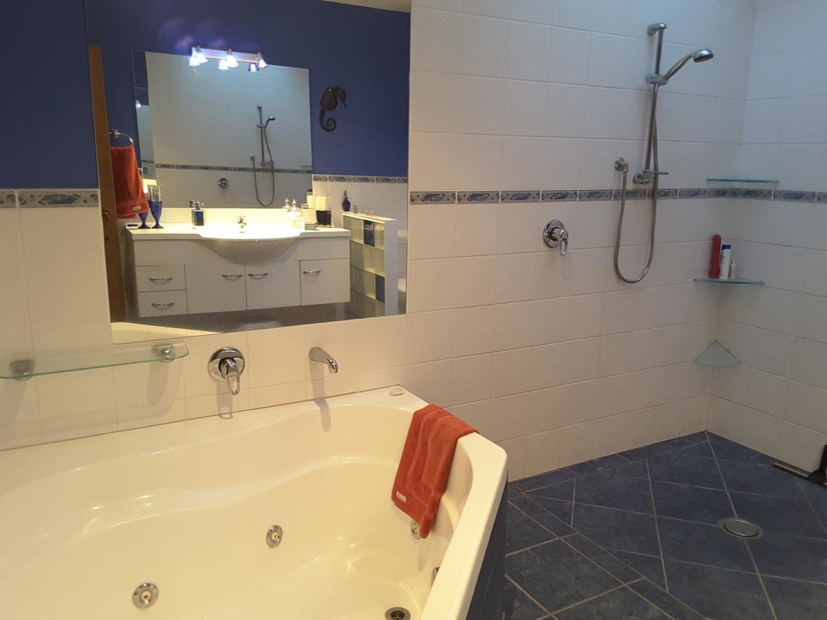 Hotel · Beach B&B, Waihi Beach