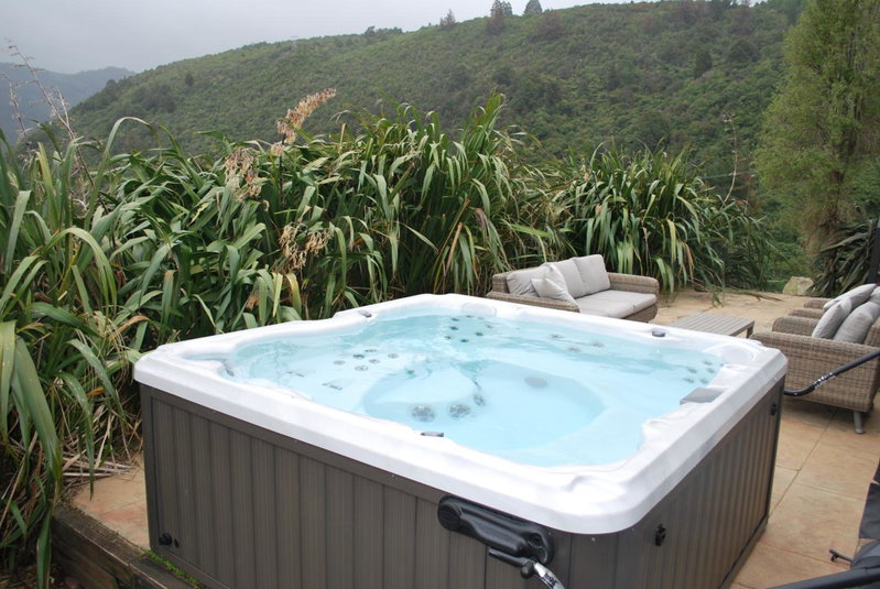 Kea Ridge King Ensuite Room, Riwaka, New Zealand