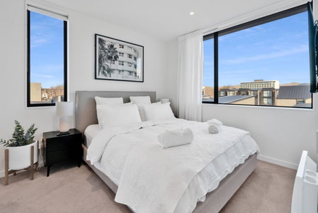 Top Floor Luxury City Central w Sunny Balcony, Christchurch, Nouvelle-Zélande