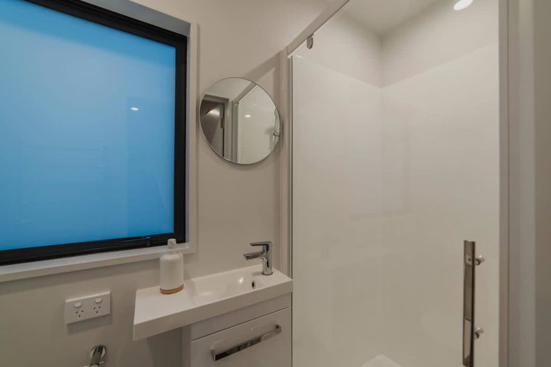 Triple Treat on Fitzgerald - Your 3-BR Getaway, Christchurch, New Zealand