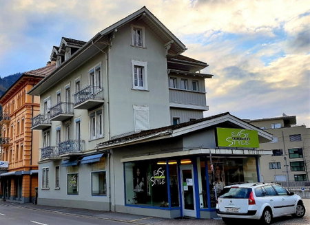 Interlaken Central 4, Thun, Switzerland
