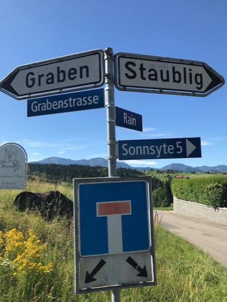 Ruhige Zimmer im Grünen und Studio im Naherholungsgebiet, Sigigen, Швейцария