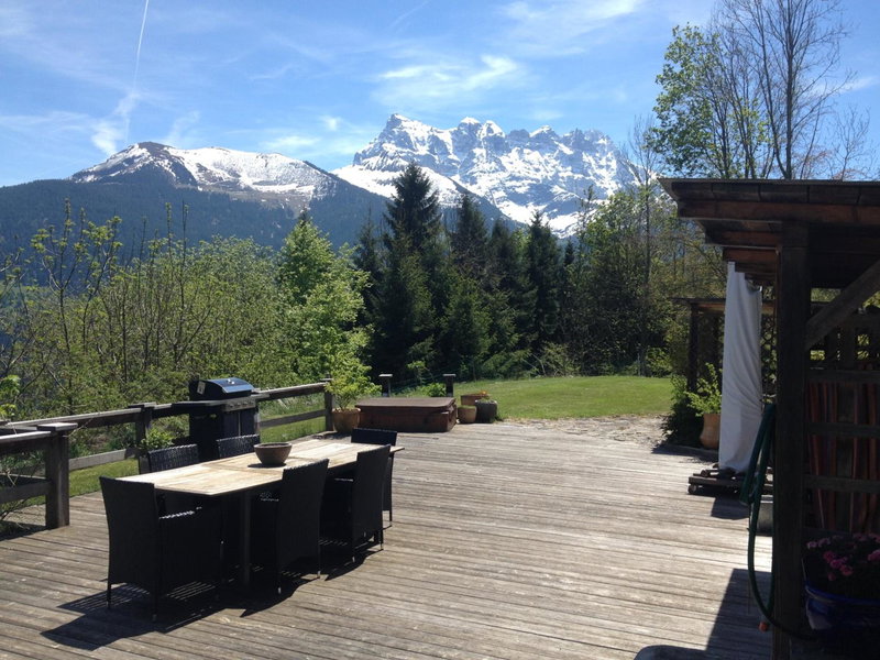 Chalet Ingas, Troistorrents, Швейцария