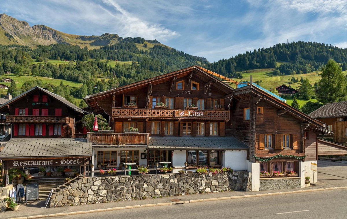 Отель · Hotel Restaurant Les Lilas, Les Diablerets