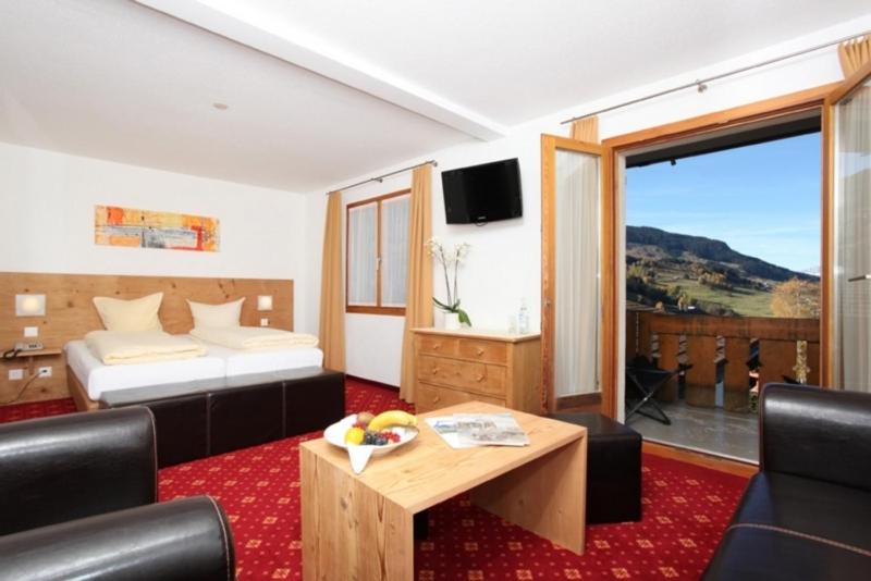 Hotel Central, Obersaxen, Schweiz