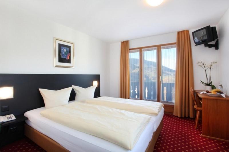 Hotel Central, Obersaxen, Schweiz