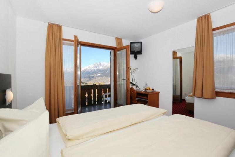Hotel Central, Obersaxen, Schweiz