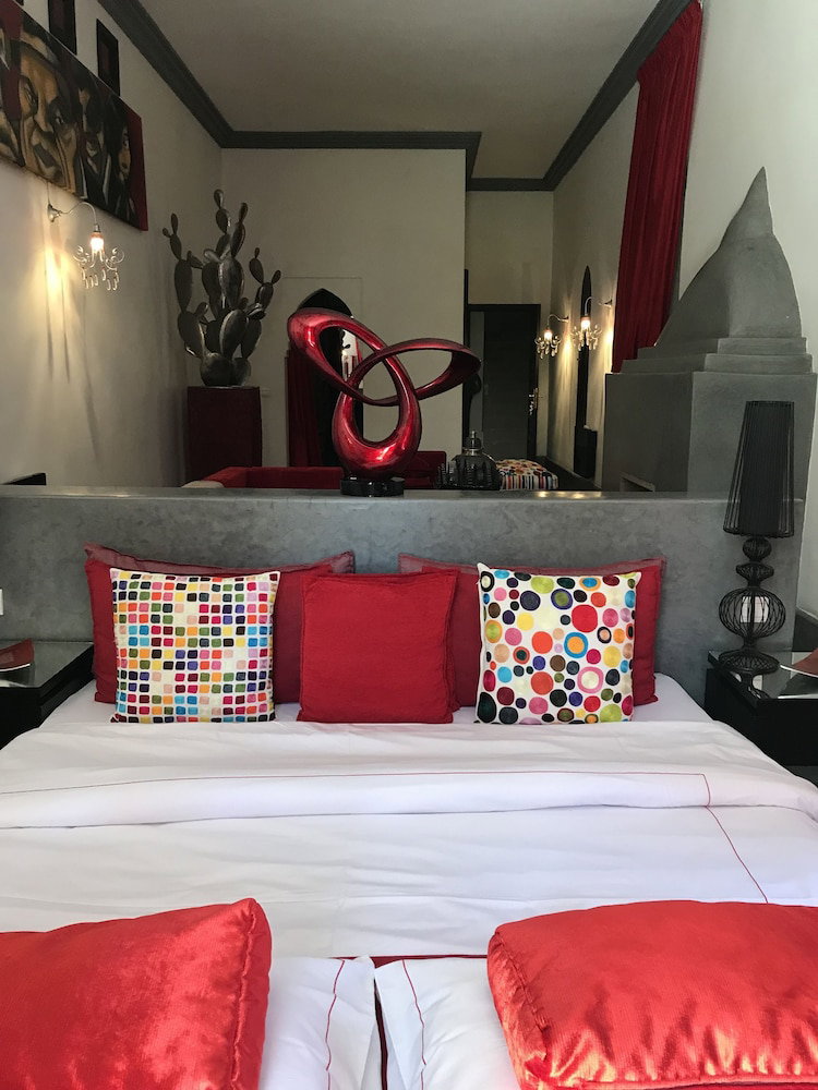 Villa Mano, Morocco