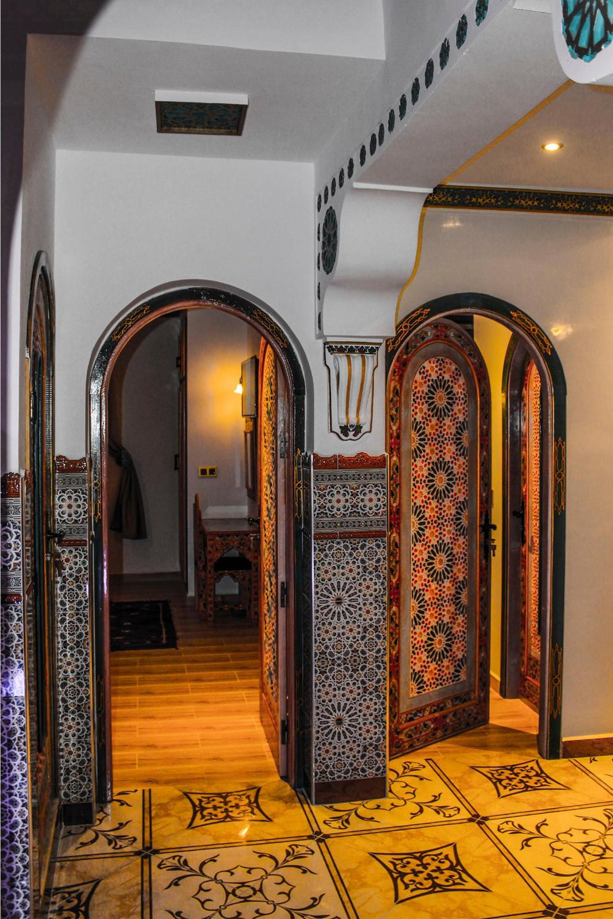 Riad Azemmat, Maroc
