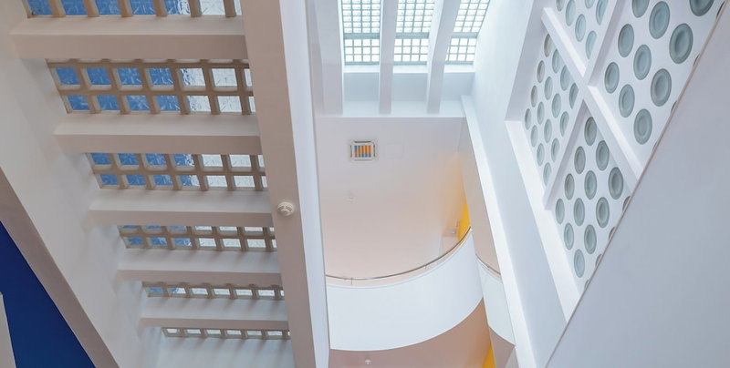 Hotel Avion - National Cultural Monument - ICONIC HOUSES, Brno, Czechia