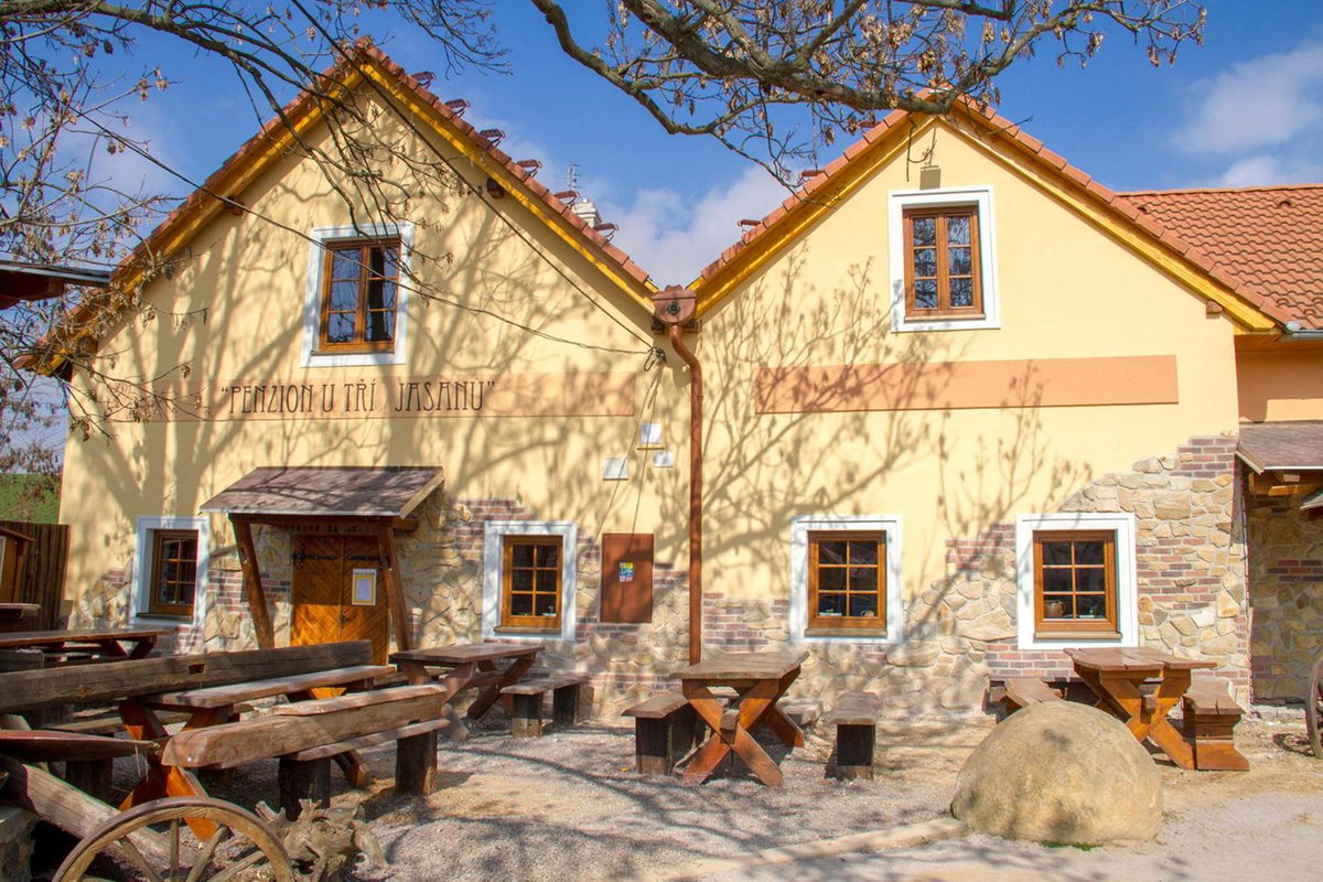 Restaurace & Penzion U Tří Jasanů, República Checa