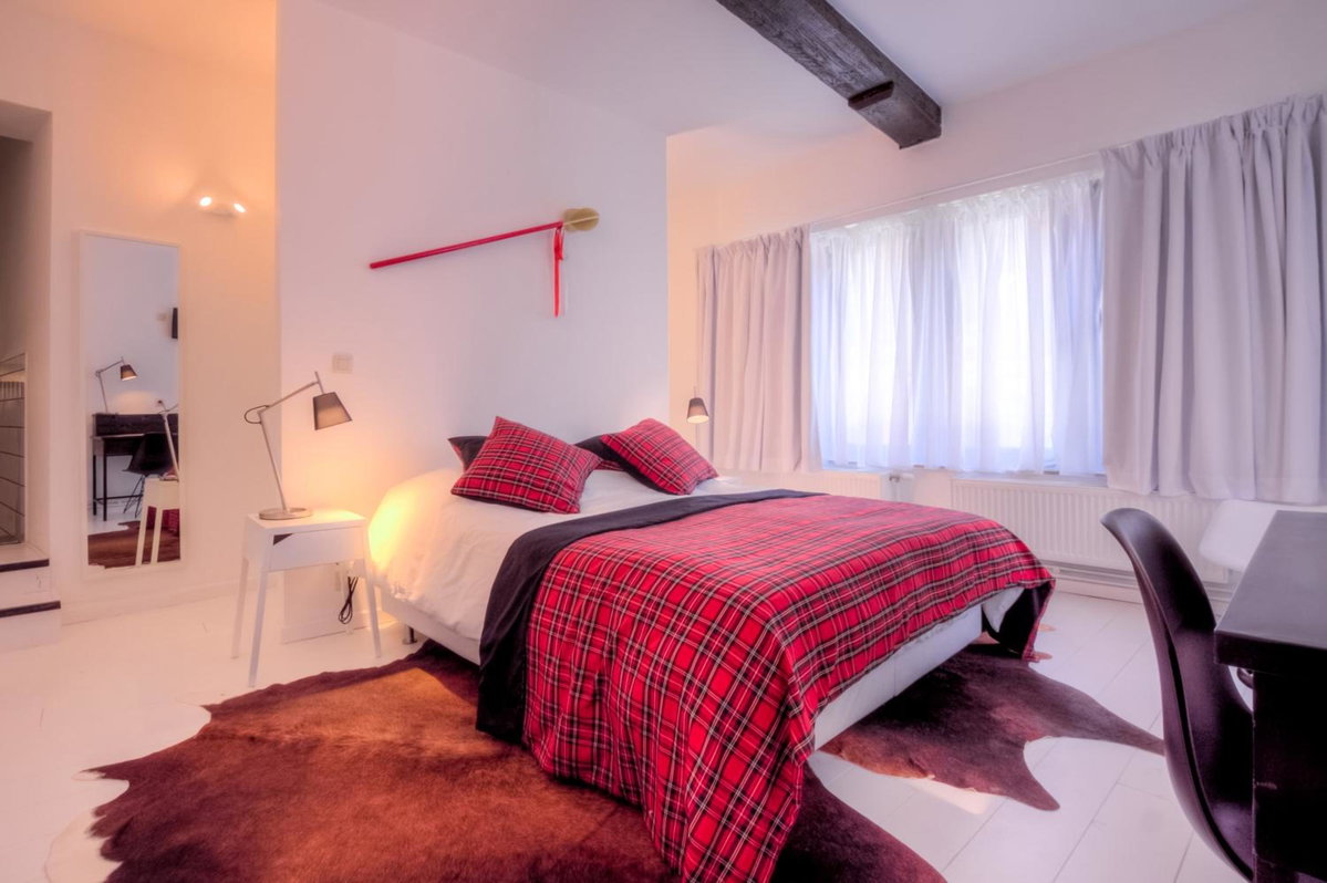 Hotel · Mons Dragon House, Mons
