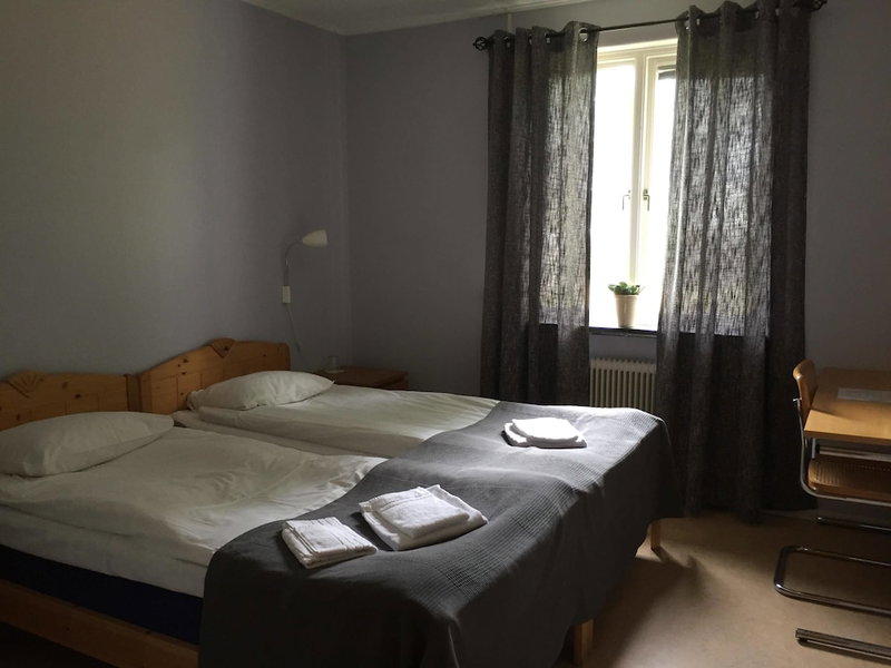 Brålanda Hotell & Vandrarhem - Hostel, Vaenersborg, Sweden