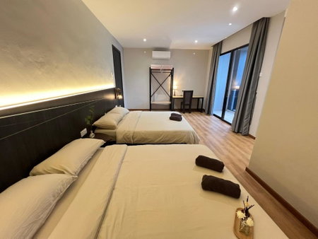 Galaria 4BR 17Pax NearTC, DinosaurLand, PS4, Netflix, Kuantan, Malaysia