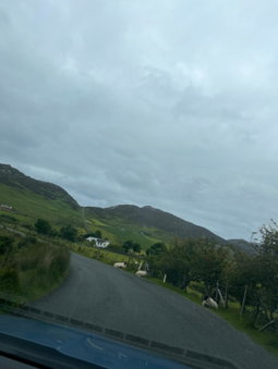 Mia's Self Catering Holiday Cottage Donegal, Claggan, Ирландия