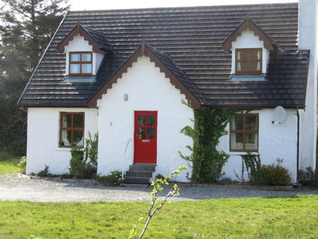 Heatherhill Farm Cottage in Letterfrack beside Connemara National Park, Letterfrack, Irlanda