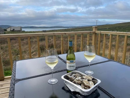 Donegal Beach Cottage with Sea Views & Internet TV, sleeps six, Lettermacaward, Ireland