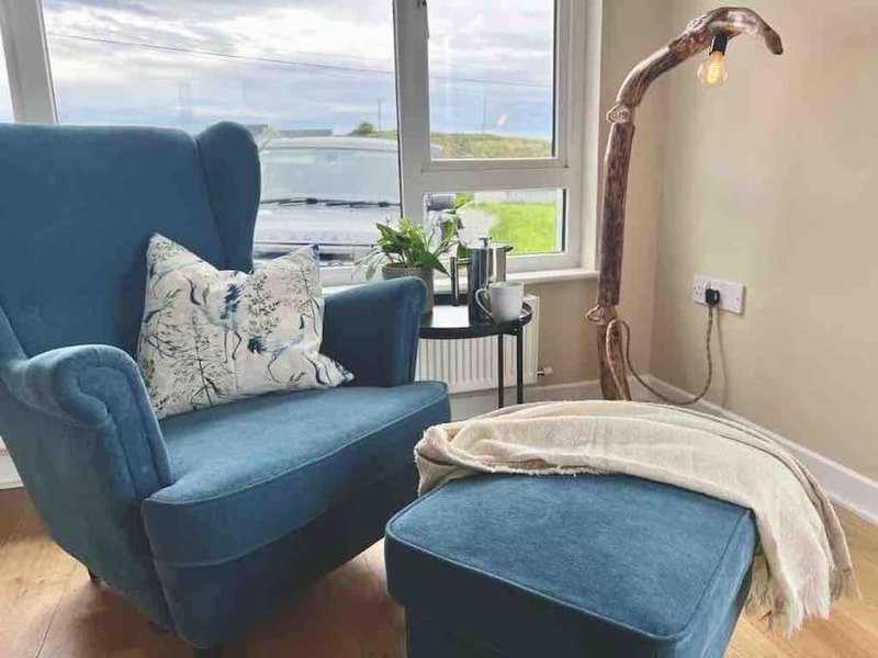 Donegal Beach Cottage with Sea Views & Internet TV, sleeps six, Lettermacaward, Ireland