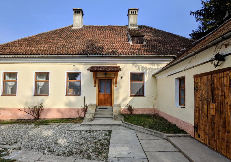 Gästehaus Honigberg next to the Fortified Church of Harman, Hărman, Romania
