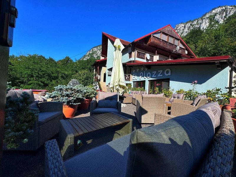 Pensiunea El Plazza, Băile Herculane, Romania