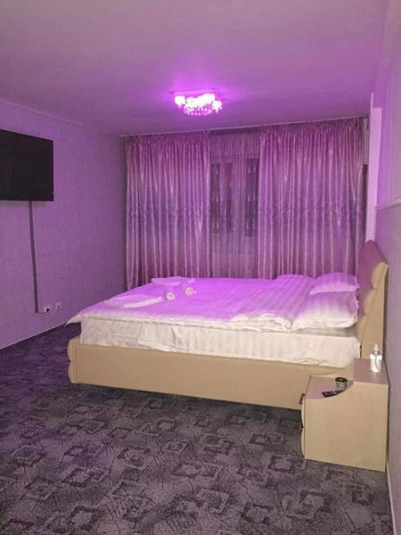 Ely's Mansion-24h Check-in, Bucharest, Romania