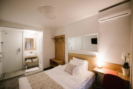 2I rooms, Ðakovo, Croatia