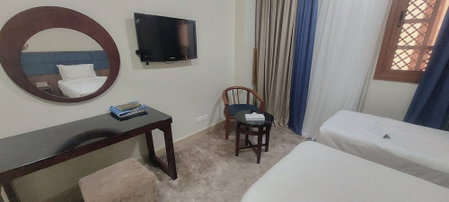 Rabwat Al Safwa Golden Hotel, Madinah, Saudi Arabia