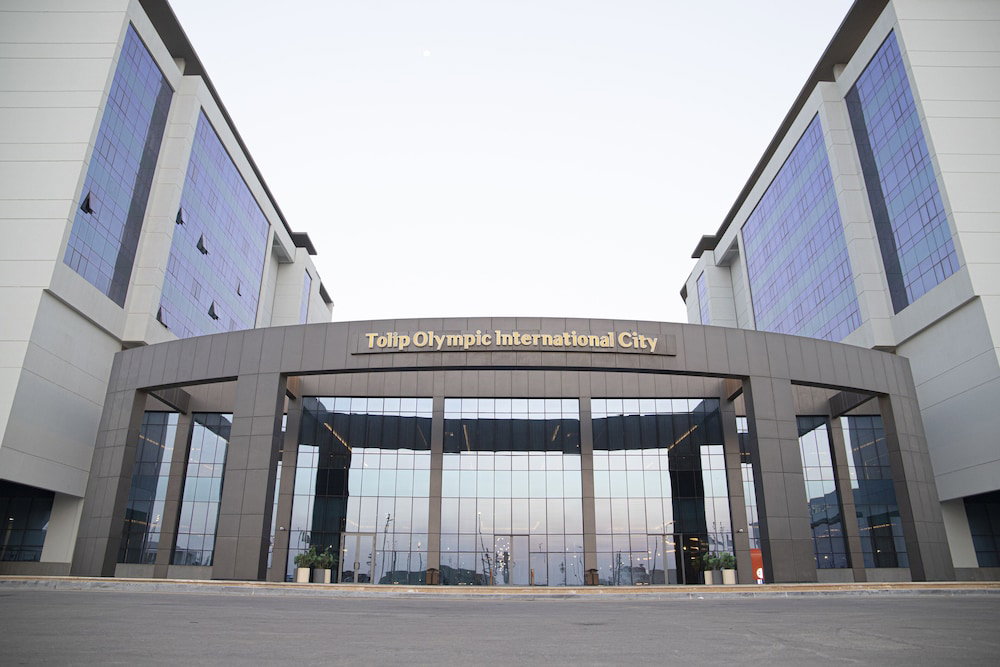 Отель · Tolip Hotel Olympic International City, Cairo