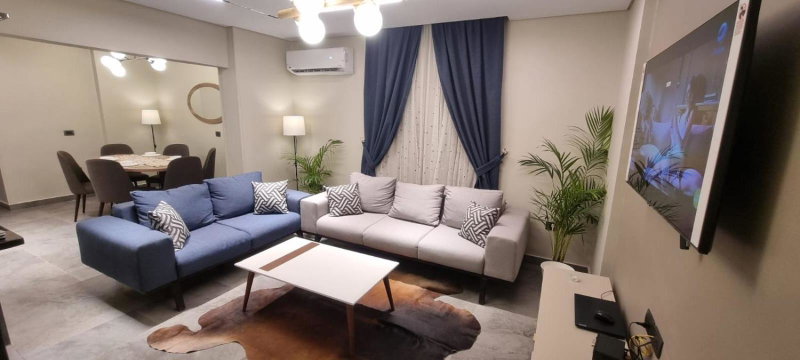 Luxury apartment El Mohandessen, Cairo, Египет