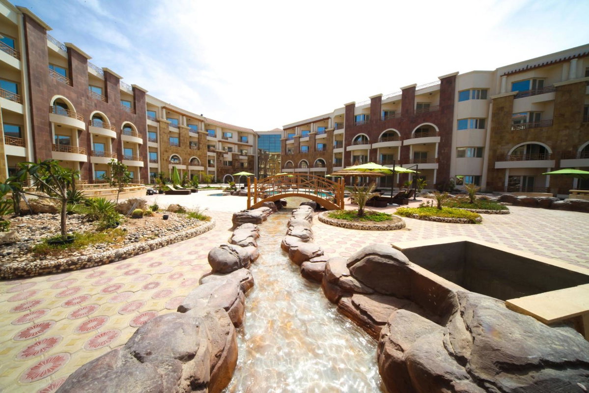 Hotel · Royal Beach Serviced Apartments, Hurghada