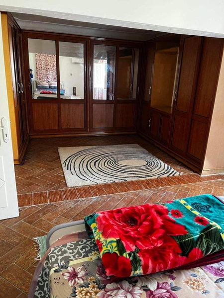 White Family Villa - Private Pool - AC - Very Big Garden - 5 bedrooms - 5- Min Walk to Beach, Alexandria, Egipto