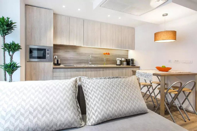★ Exclusive Central Apartment ★ FREE Garage ★, Ljubljana, Slowenien