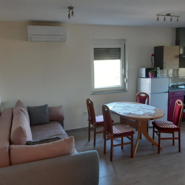APARTMA in SOBE PILIH, Vipava, Slovénie