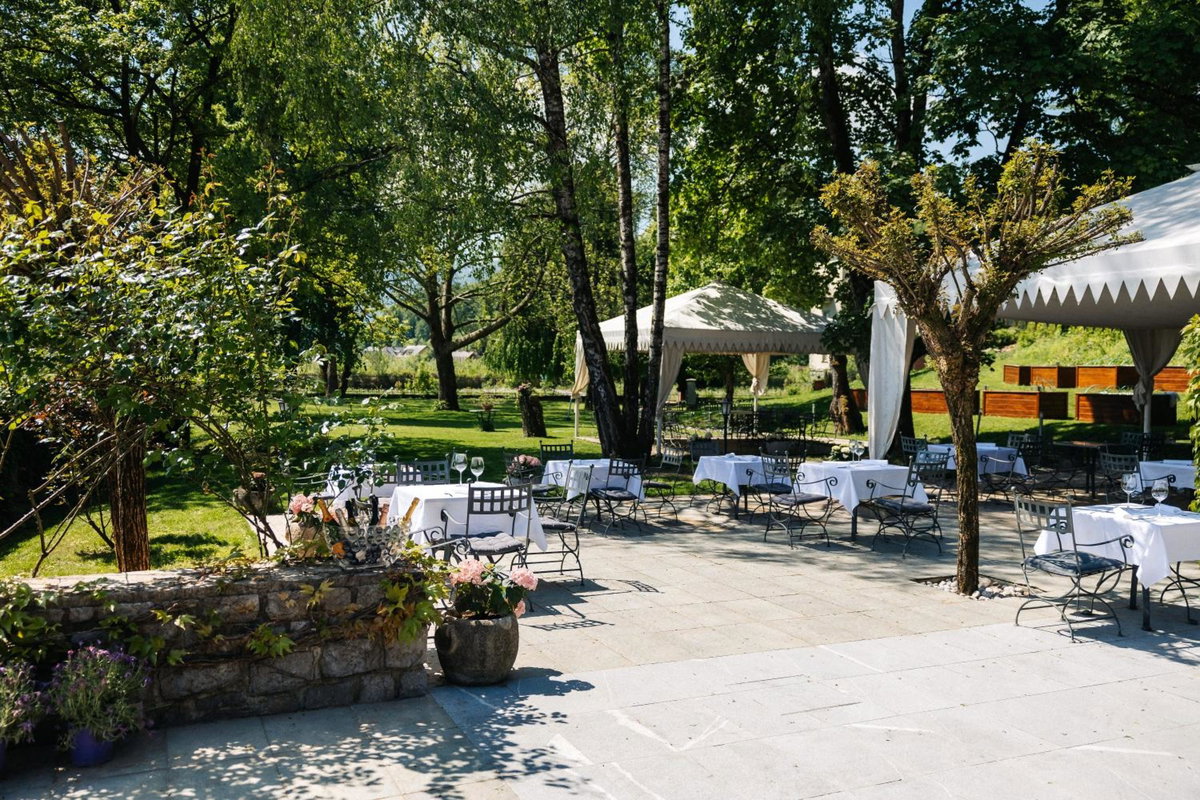 Vila Podvin, Slovenia